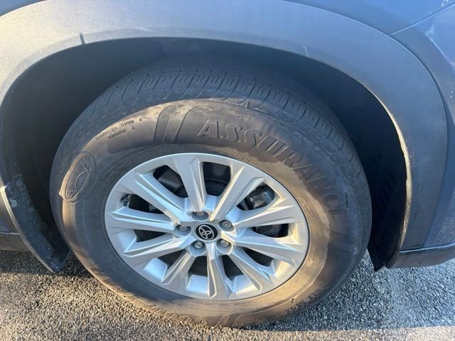 toyota grand highlander 2024 5TDAAAB5XRS011582 image toyota grand highlander 2024 5TDAAAB5XRS011582 image